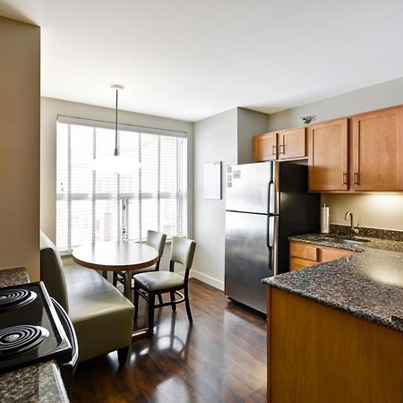 Hyatt House Naperville/Warrenville エクステリア 写真