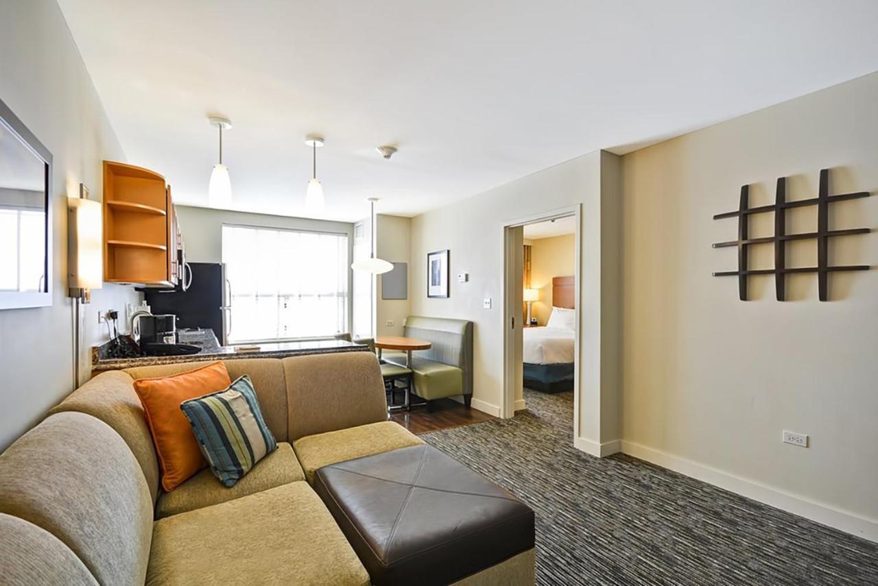 Hyatt House Naperville/Warrenville エクステリア 写真