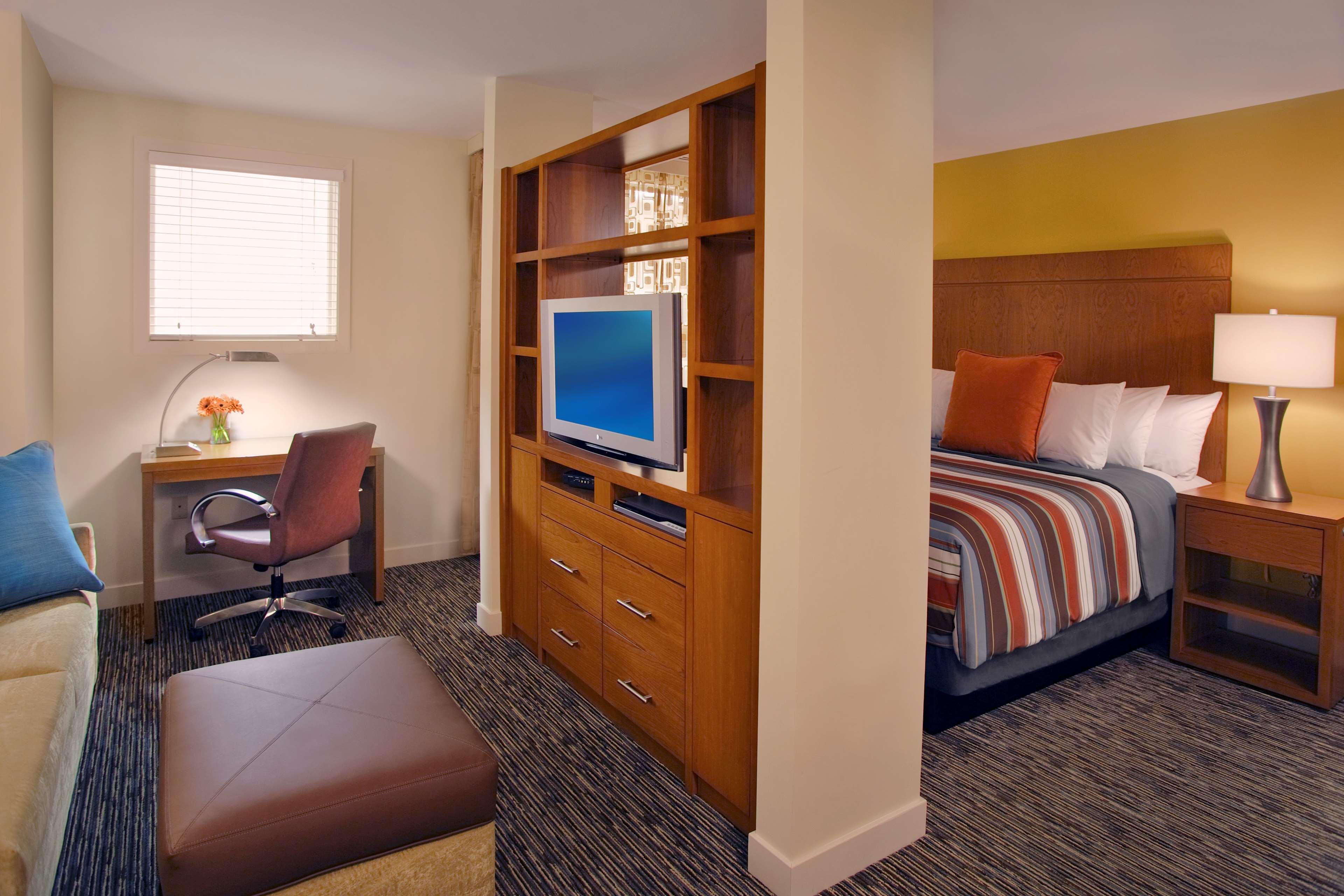 Hyatt House Naperville/Warrenville エクステリア 写真